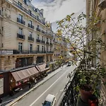 Bright Modern Flat Near The Louvre Museum
