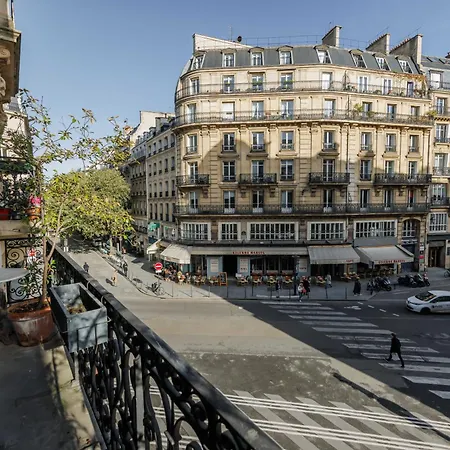 Bright Modern Flat Near The Louvre Museum Paris